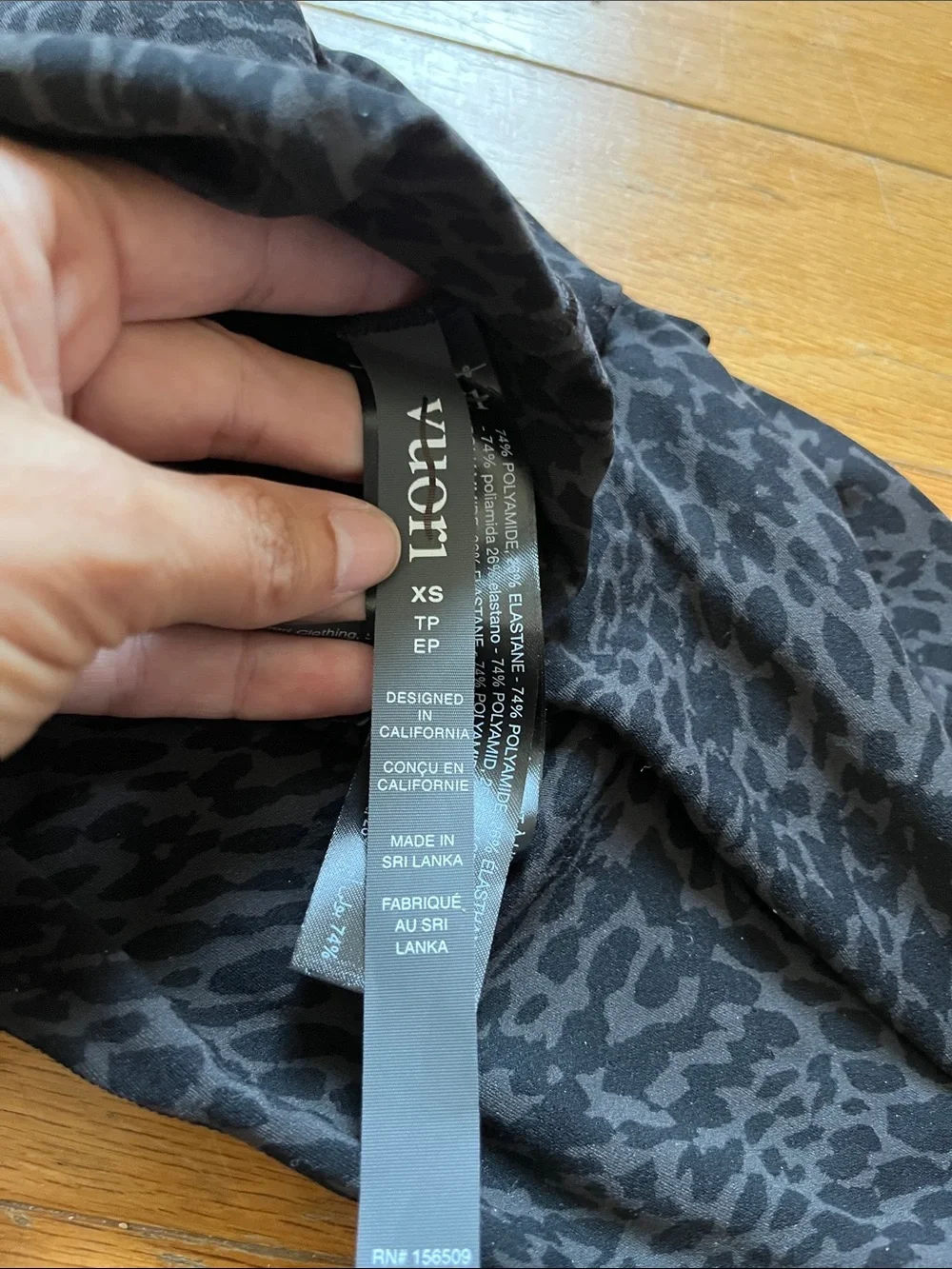Vuori womens black